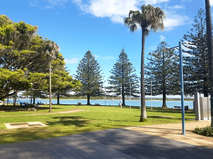 Port Macquarie Town Green West image